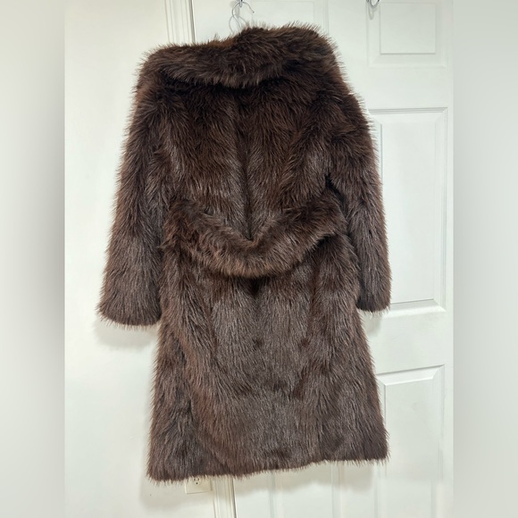 Nasty gal Faux fur brown coat (size 6) - Picture 3 of 4